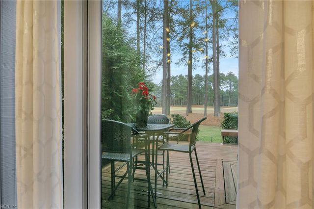 112 Harrops GLN, Williamsburg, VA 23185