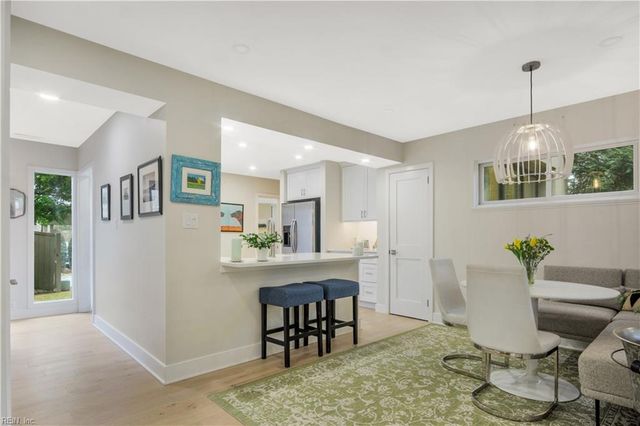 112 Harrops GLN, Williamsburg, VA 23185