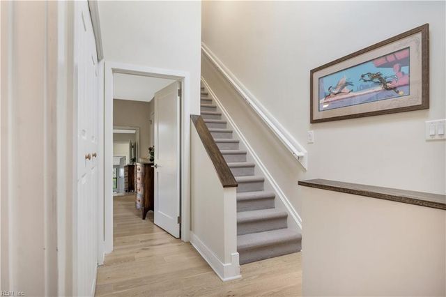 112 Harrops GLN, Williamsburg, VA 23185