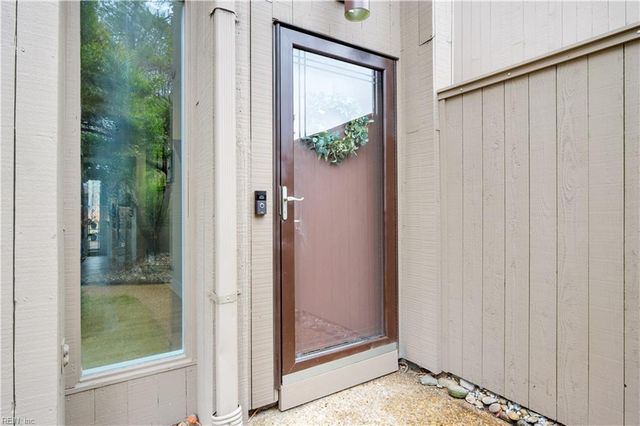 112 Harrops GLN, Williamsburg, VA 23185