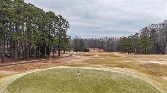 112 Harrops GLN, Williamsburg, VA 23185