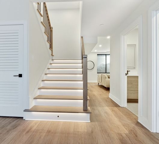 14 Pennsylvania Ave 1, Newton, MA 02461