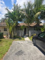 1630 Sandpiper Blvd, Homestead, FL 33035