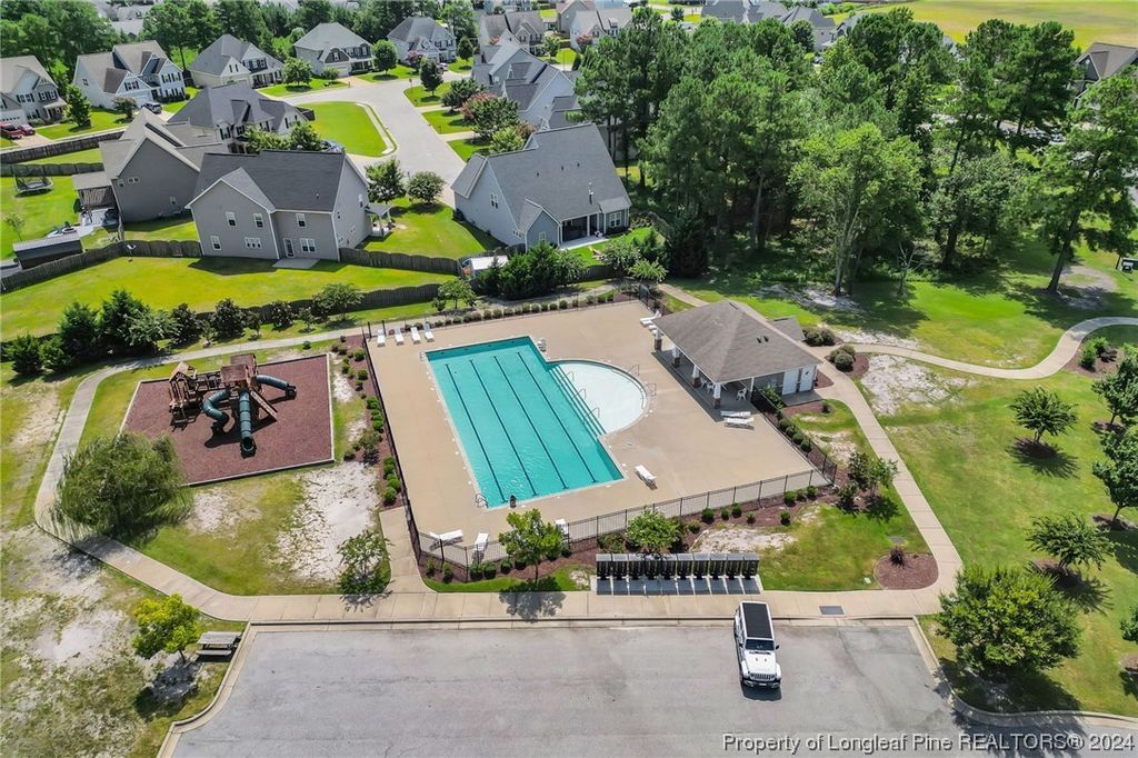 304 Rossendale Drive, Hope Mills, NC 28348 — photo 2