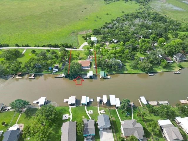 450 County Road 206, Sargent, TX 77414
