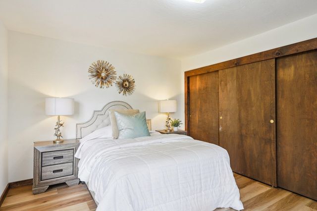 23762 Hutchinson Rd, Los Gatos, CA 95033