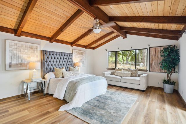 23762 Hutchinson Rd, Los Gatos, CA 95033