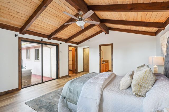 23762 Hutchinson Rd, Los Gatos, CA 95033