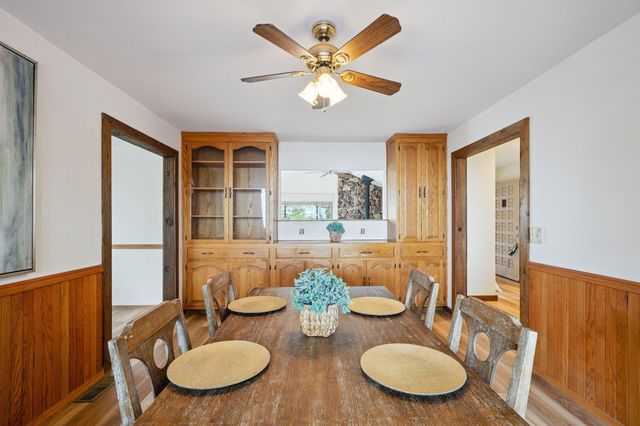 23762 Hutchinson Rd, Los Gatos, CA 95033