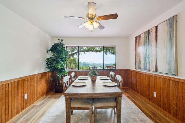 23762 Hutchinson Rd, Los Gatos, CA 95033