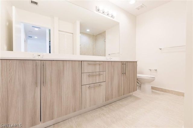 15901 Royal Pointe LN 405, Fort Myers, FL 33908