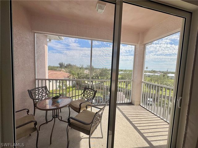 15901 Royal Pointe LN 405, Fort Myers, FL 33908