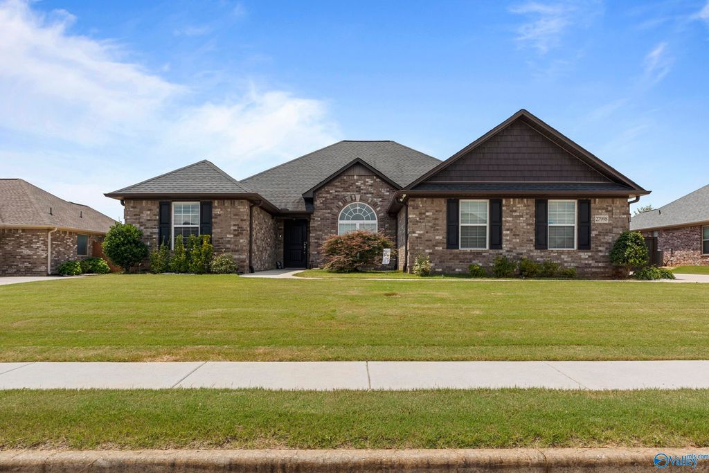 27998 Cross Gate Drive, Madison, AL 35756