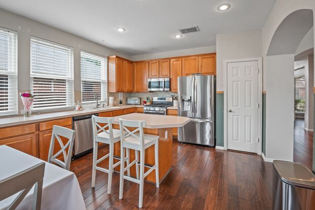 8114 Salzburg Drive, Rowlett, TX 75089