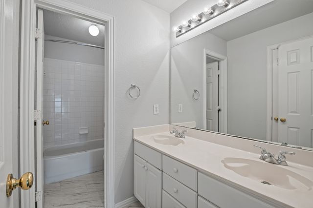 8114 Salzburg Drive, Rowlett, TX 75089