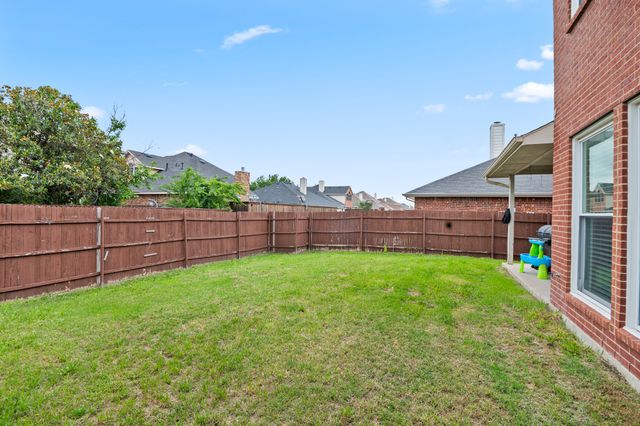 8114 Salzburg Drive, Rowlett, TX 75089