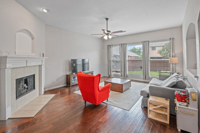 8114 Salzburg Drive, Rowlett, TX 75089