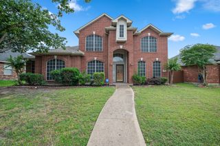 8114 Salzburg Drive, Rowlett, TX 75089