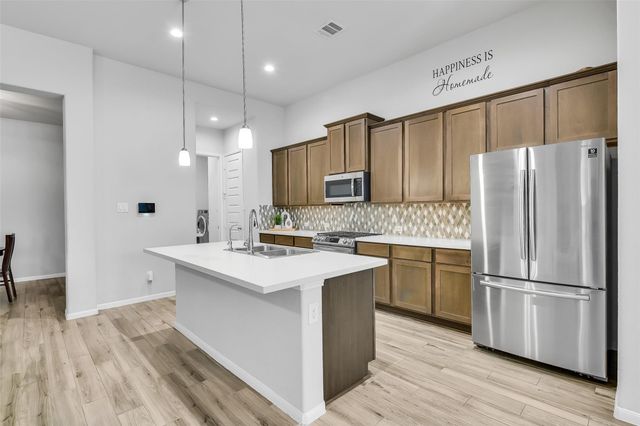 2635 Broad Reach Road, Manvel, TX 77578