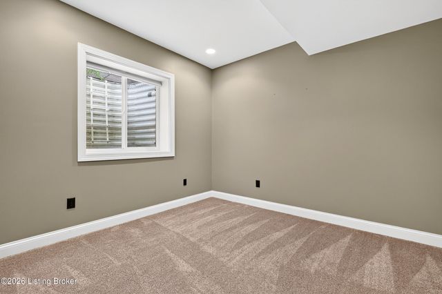 10707 Impatiens St, Prospect, KY 40059