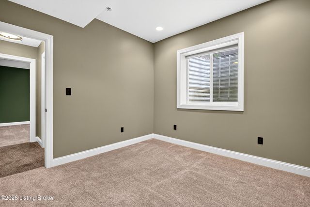 10707 Impatiens St, Prospect, KY 40059