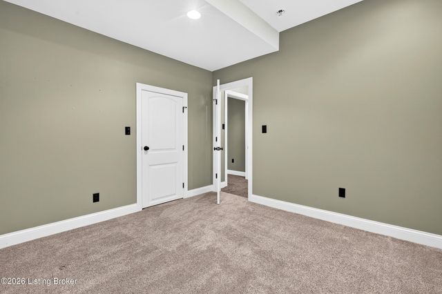 10707 Impatiens St, Prospect, KY 40059