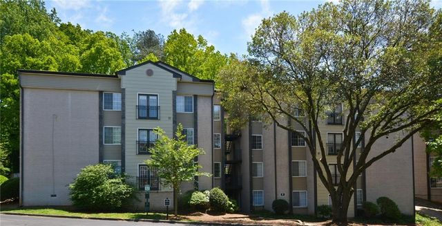 5555 Roswell Road NE 13, Sandy Springs, GA 30342