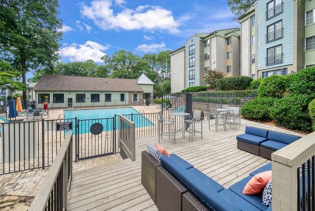 5555 Roswell Road NE 13, Sandy Springs, GA 30342