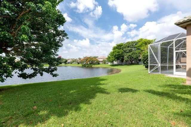 1232 Avondale Lane, West Palm Beach, FL 33409