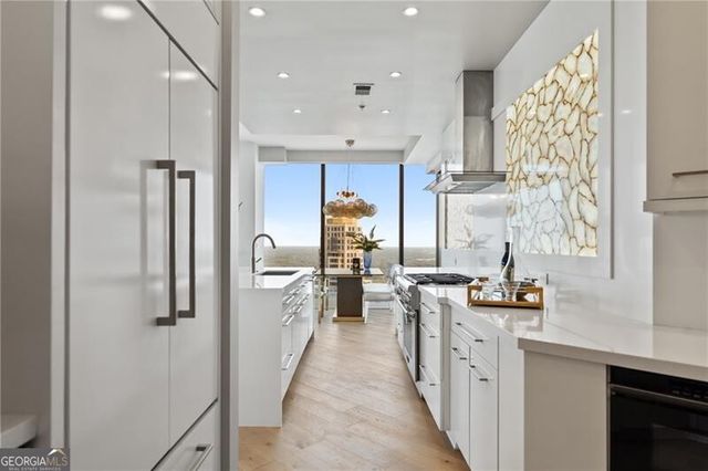 3344 Peachtree Road NE 4202, Atlanta, GA 30326