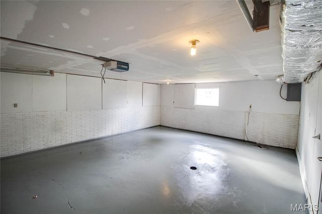 321 Mercury Drive, Godfrey, IL 62035