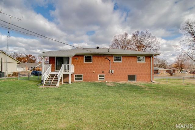 321 Mercury Drive, Godfrey, IL 62035