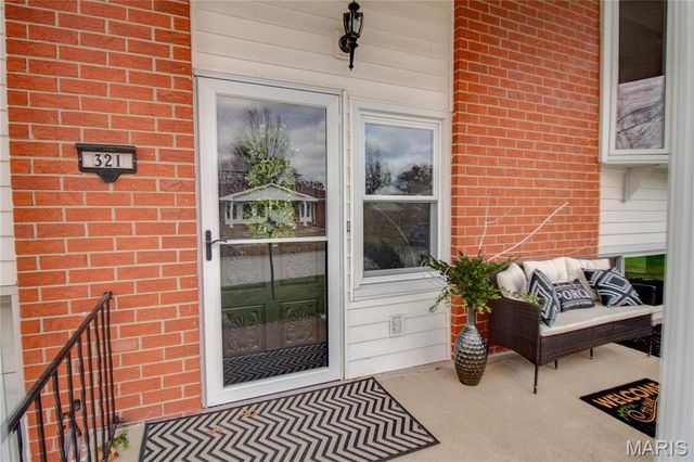 321 Mercury Drive, Godfrey, IL 62035