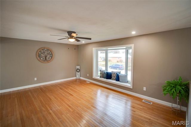 321 Mercury Drive, Godfrey, IL 62035