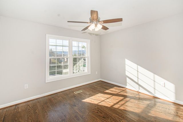 1039 Ward ST, Roanoke, VA 24017