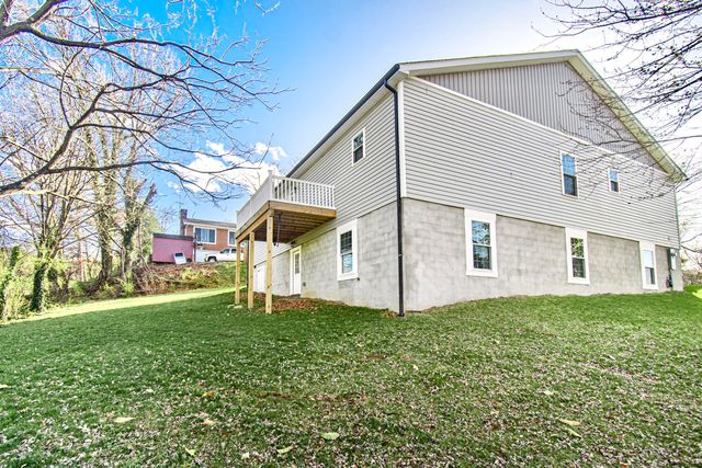 1039 Ward ST, Roanoke, VA 24017