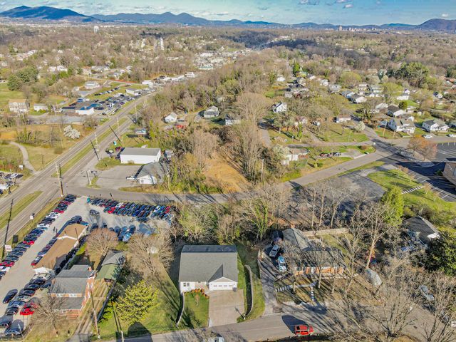 1039 Ward ST, Roanoke, VA 24017