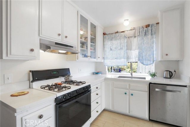 1055 W 17th, San Pedro (los Angeles), CA 90731