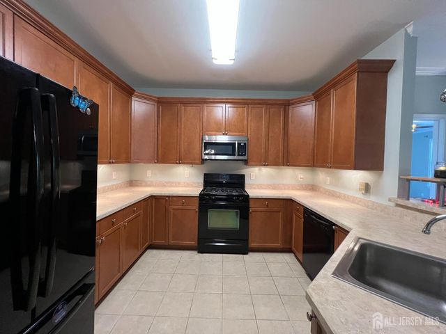 326 Sloan Court, Matawan, NJ 07747