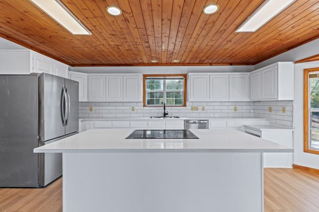 144 River Watch Terrace, Murray, NC 28906