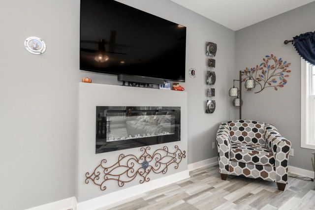 106 Phantom Lake COURT, Mukwonago, WI 53149