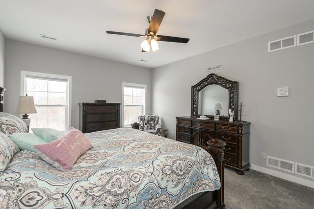 106 Phantom Lake COURT, Mukwonago, WI 53149