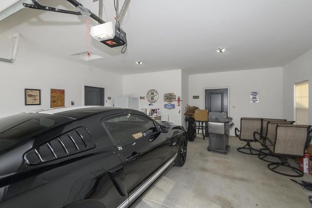 106 Phantom Lake COURT, Mukwonago, WI 53149