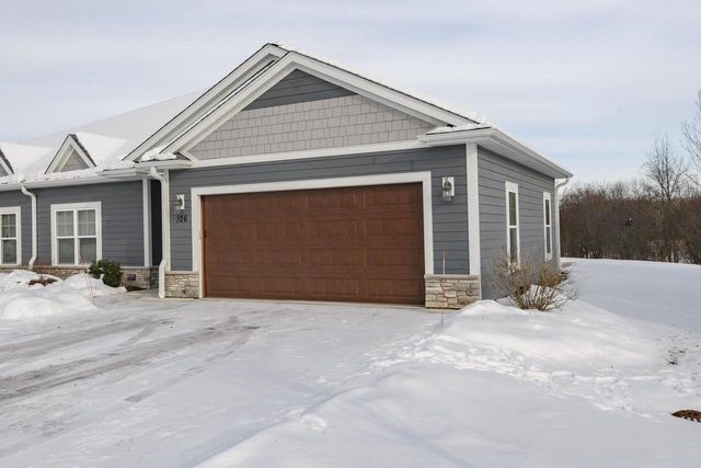 106 Phantom Lake COURT, Mukwonago, WI 53149