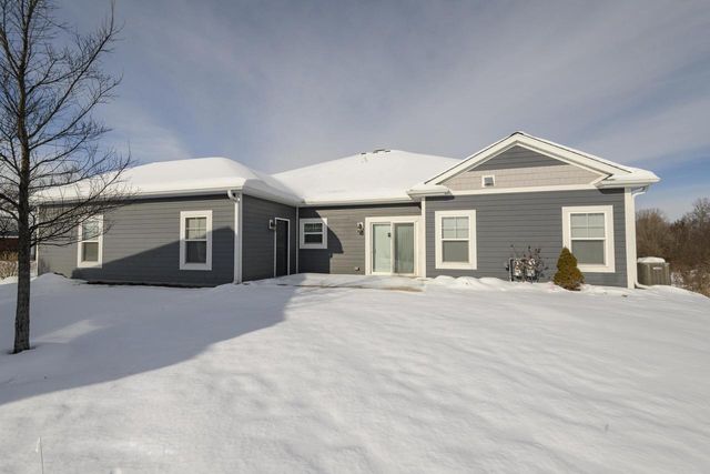 106 Phantom Lake COURT, Mukwonago, WI 53149