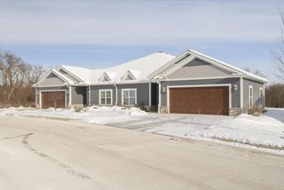 106 Phantom Lake COURT, Mukwonago, WI 53149