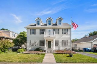 1316 Whitcomb Avenue, Des Plaines, IL 60018