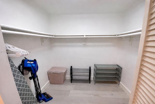 1150 Collins Ave 402, Miami Beach, FL 33139