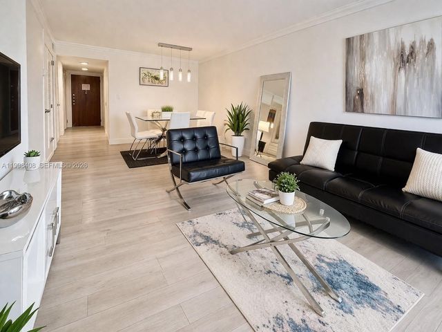 1150 Collins Ave 402, Miami Beach, FL 33139