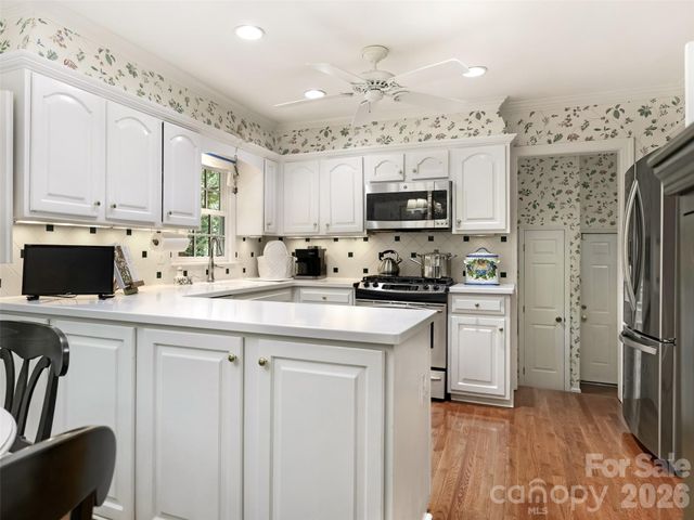 245 Medearis Drive, Charlotte, NC 28211